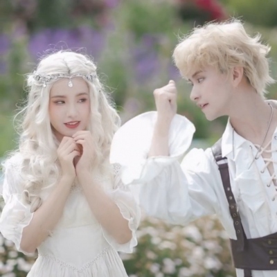 白色仙气真人情侣头像一对 两张合集