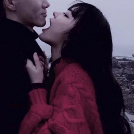 超火的抖音双人高清情侣头像，一共12张