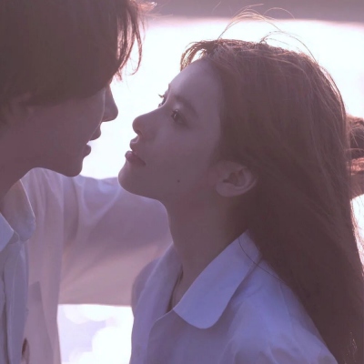 超火的温柔甜蜜情侣头像 14张合集