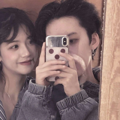 20张复古港风情侣头像 自带温柔甜蜜滤镜