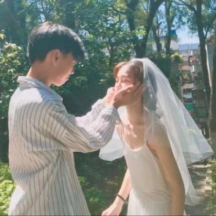 12张真人成熟风超甜情侣头像 高清无水印可直接用