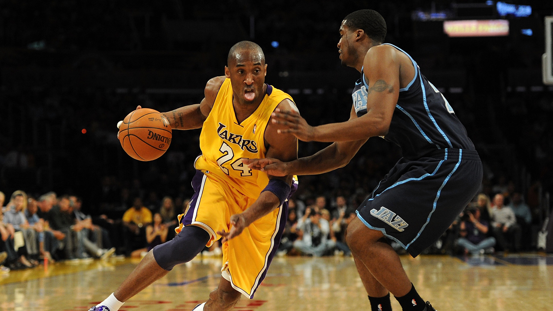 科比球场高光瞬间电脑桌面壁纸分享