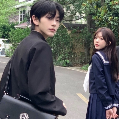 5月适合情侣秀恩爱的真人头像合集（12张）