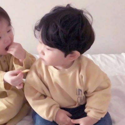 20组可爱萌娃QQ情侣头像 两张分开高清图