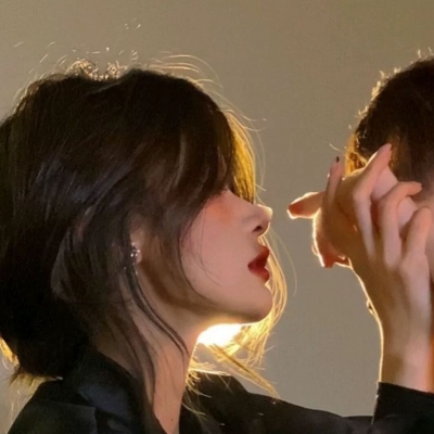 微信专属情侣头像合集 共16张