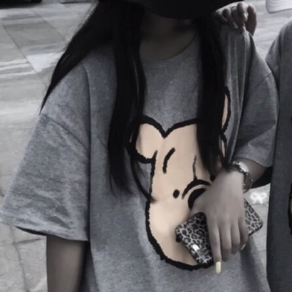 不露脸也能撒糖！16张个性身体部位情侣半身头像合集