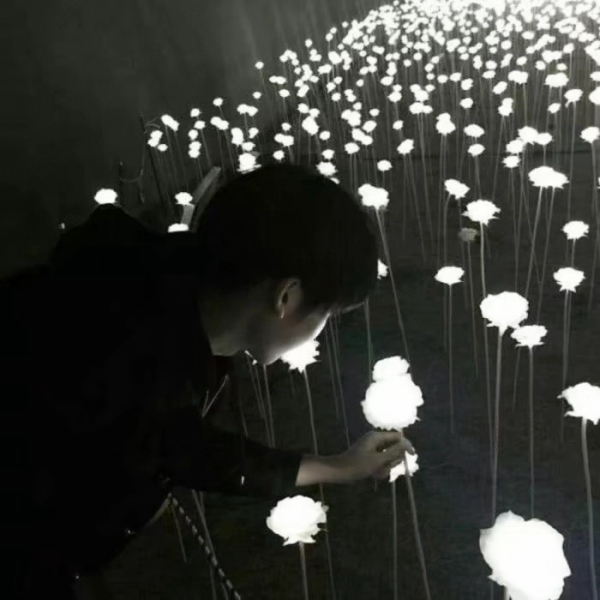 14张高清浪漫真人情侣头像 甜蜜氛围感拉满