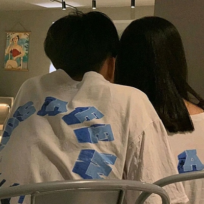 新款真人情侣头像来啦！共16张实用素材