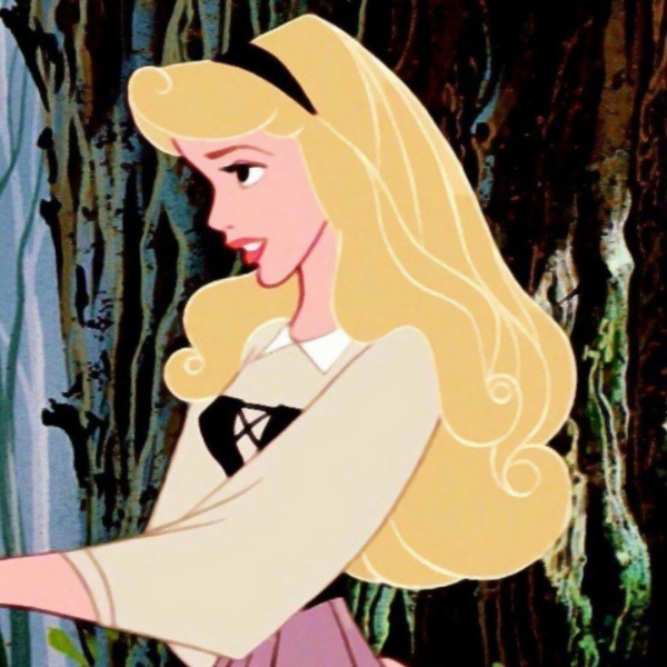 童话感拉满！王子公主分开款情侣头像合集来了