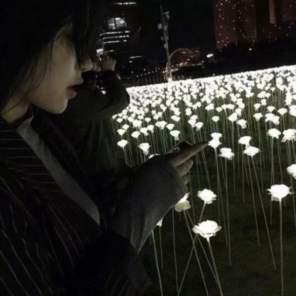 14张高清浪漫真人情侣头像 甜蜜氛围感拉满