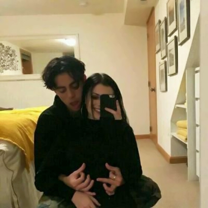 18组高清欧美风双人情侣头像 颜值在线好搭配
