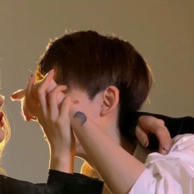 微信专属情侣头像合集 共16张