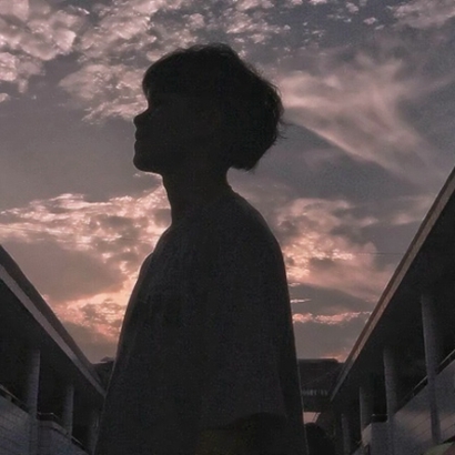 8张高清好看的背影或侧面情头 情侣头像合集