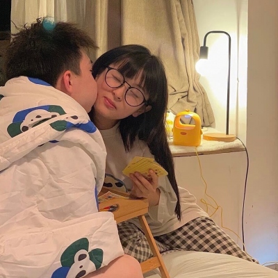 5月适合情侣秀恩爱的真人头像合集（12张）