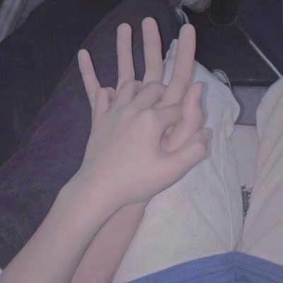 手控党看过来！20张高清手部情侣头像合集