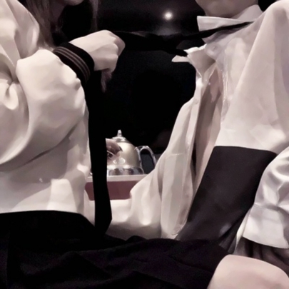 12张高清好看的情侣QQ头像部位图