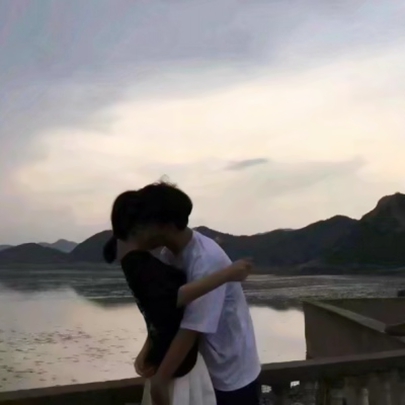 20张高清真人优质情侣头像 直接用不踩雷