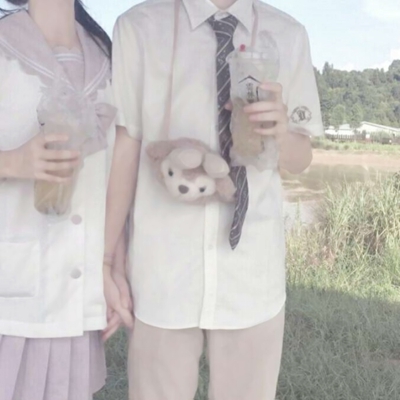 制服党看过来！热门情侣部位头像合集共18张