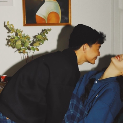 20张复古港风情侣头像 自带温柔甜蜜滤镜