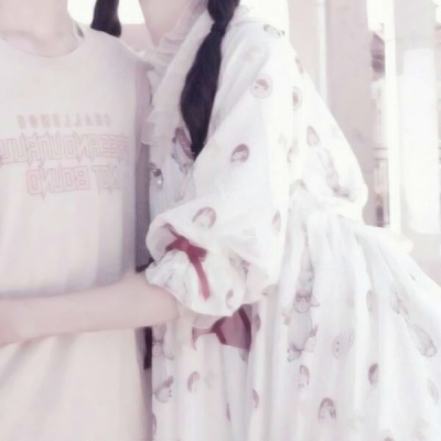 16张高清潮感QQ情侣下半身头像 个性党速存