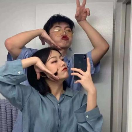 真人版一左一右情侣头像 共16张高清图