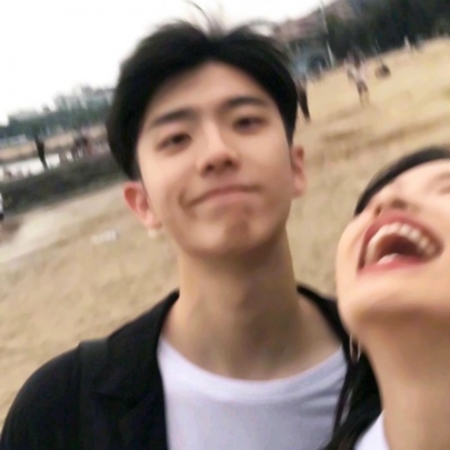 18张搞怪真人情侣头像 快来挑一对用