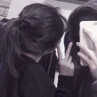 这里有16组好看的QQ真人情侣头像 高清一左一右两张一套