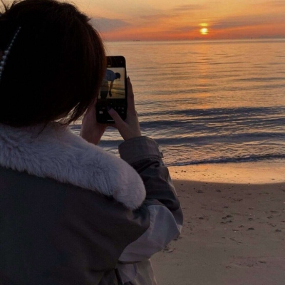 14张超有氛围感的真人夕阳情侣头像