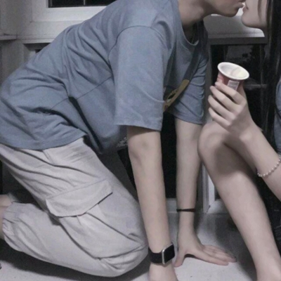 18张超甜真人部位情头 高清好看的情侣头像合集