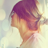 45张白色系氛围感女生头像，清新又治愈