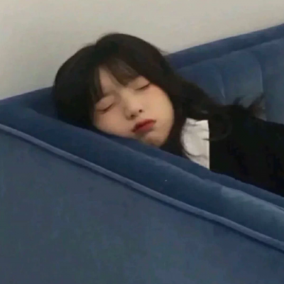 学生党专属！14张低调不显眼的真人情侣头像合集