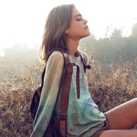 48张自带独特气质的清新女生QQ头像 低调又治愈