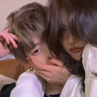 12组又酷又高级的真人情侣头像，直接抱走用