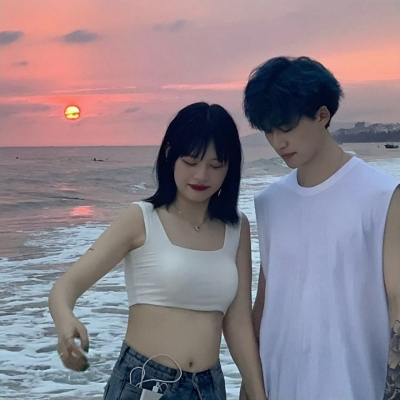 16张氛围感拉满的真人情侣头像