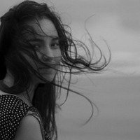 23张温暖笑脸女生头像 阳光温柔的女生头像合集