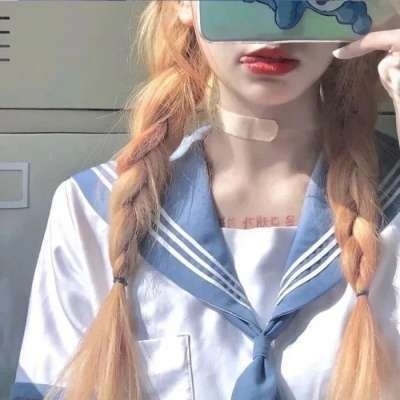 20张不露脸真人单人情头 氛围感拉满的好看图集