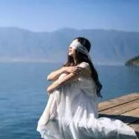 24张青春阳光的漂亮女生头像合集