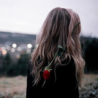 48张适合当微博头像的女生唯美图 氛围感拉满