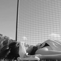 27张黑白蒙眼女生头像 清冷伤感风QQ头像合集