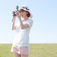 拿相机的清新女生头像合集，48张唯美氛围感头像直接用