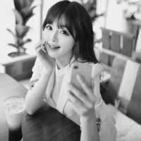 84张氛围感拉满的黑白女生头像 质感拉满的女生黑白头像合集