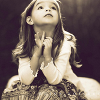 36张软萌小萝莉头像合集 治愈感拉满的可爱小女孩头像