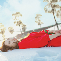 36张雪花飞舞氛围感女生头像 冬日氛围感拉满的唯美头像合集