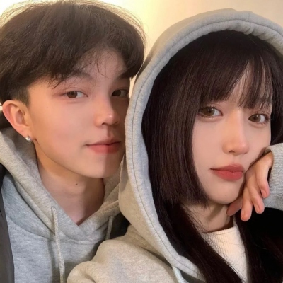 10组超甜真人情侣头像 一对两张分开版