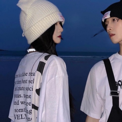 学生情侣真人一左一右高清情头 共20组