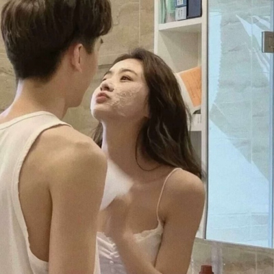 14组超甜真人情侣头像合集 甜到骨子里的那种