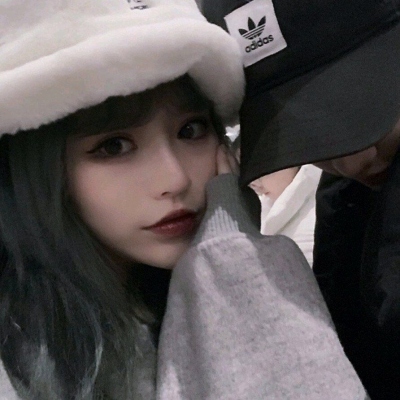 最新高清一左一右情侣真人头像 20组合集来啦