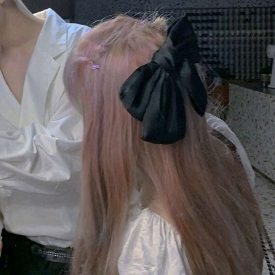 QQ情头真人小众高级款 12张合集