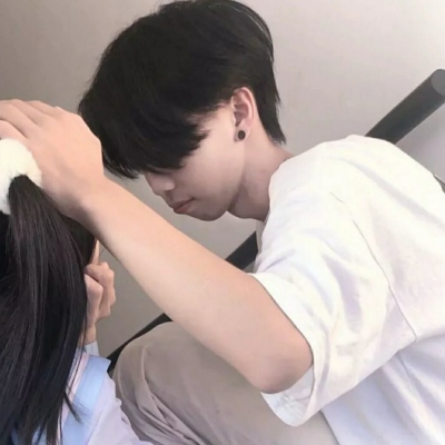 14组成对真人情侣头像 可以直接保存使用