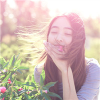 48张带着明媚笑容的青春女生头像合集